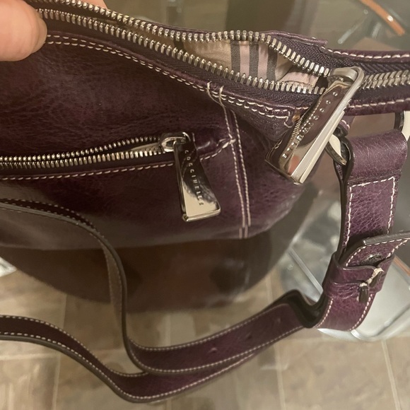 Coccinelle Genuine Leather Purple Eggplant Shoulder Bag. - Picture 4 of 5
